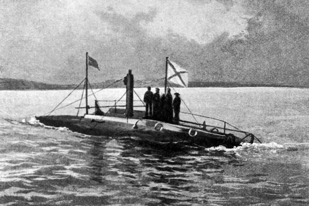 Первая подводная лодка в России 1904