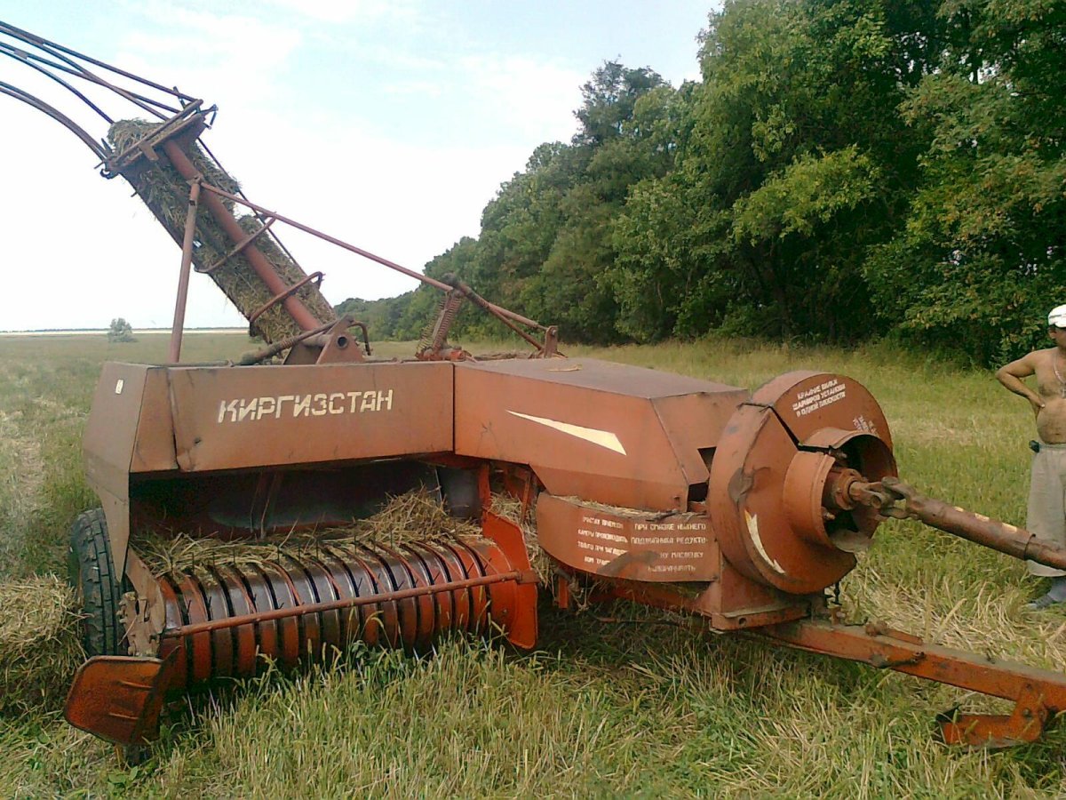 Пресс-подборщик тюковый Киргизстан