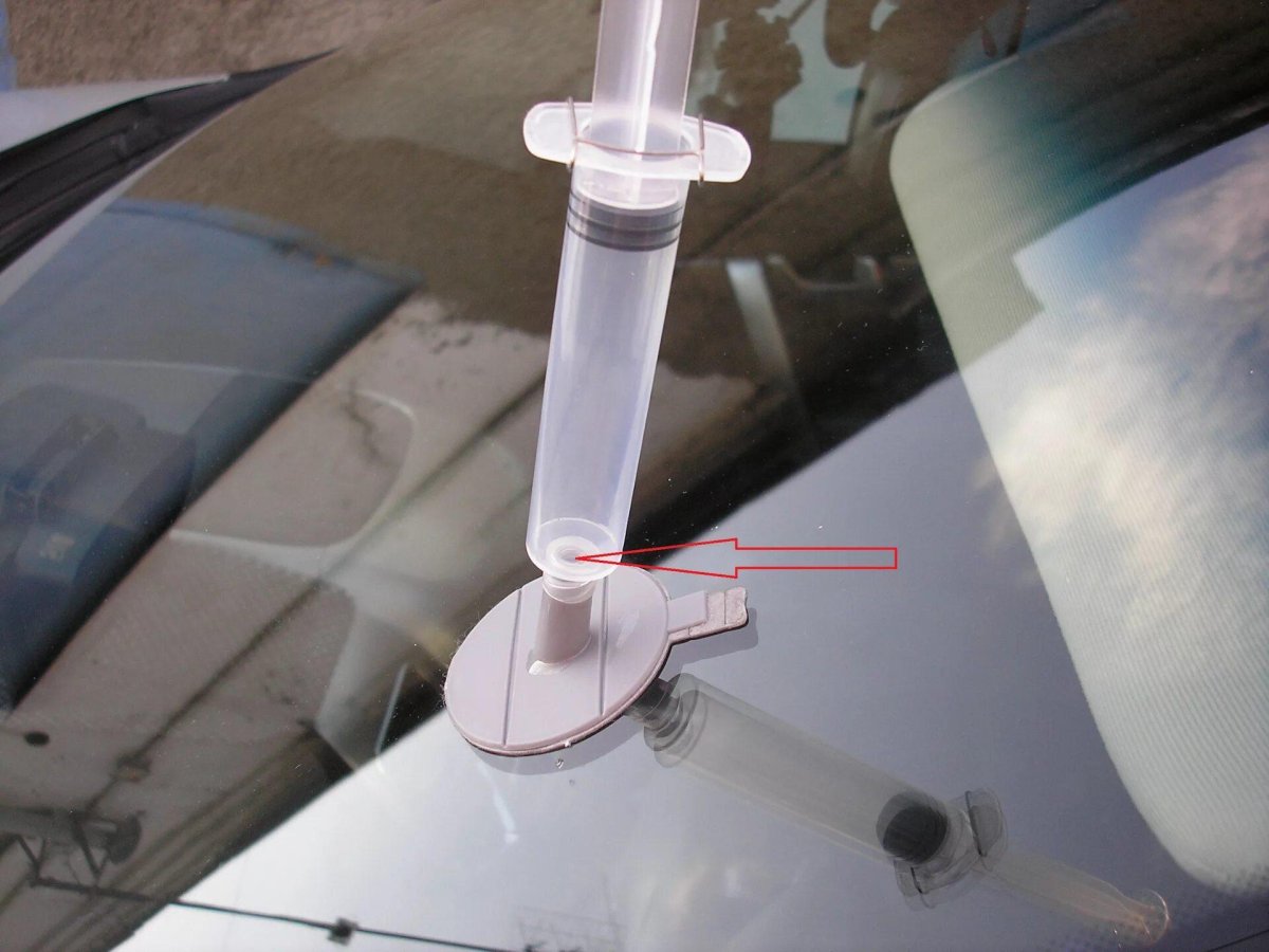 Заделывание трещин на лобовом стекле