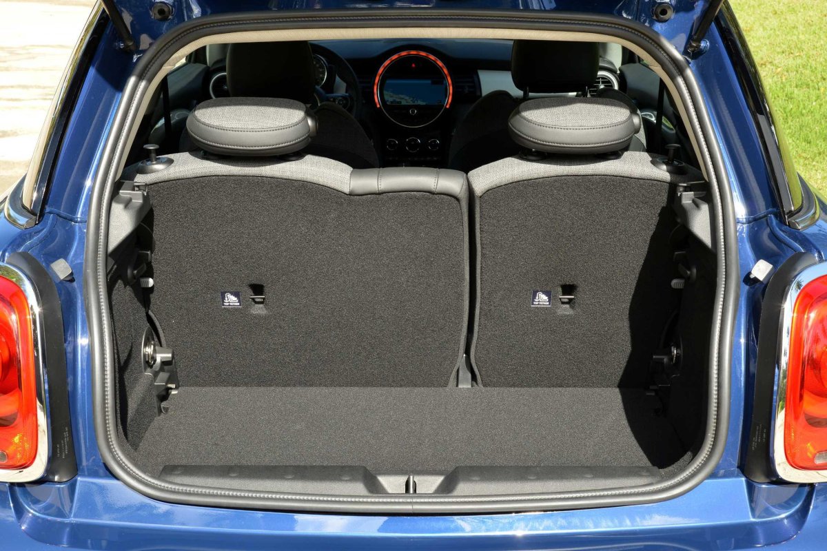Мини Купер 3 поколение багажник