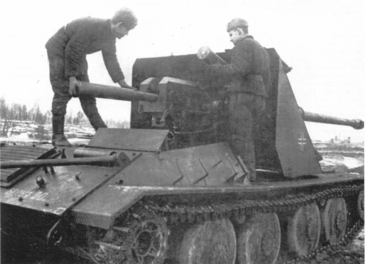 Krupp / Ardelt Waffentrager 88 mm Pak-43