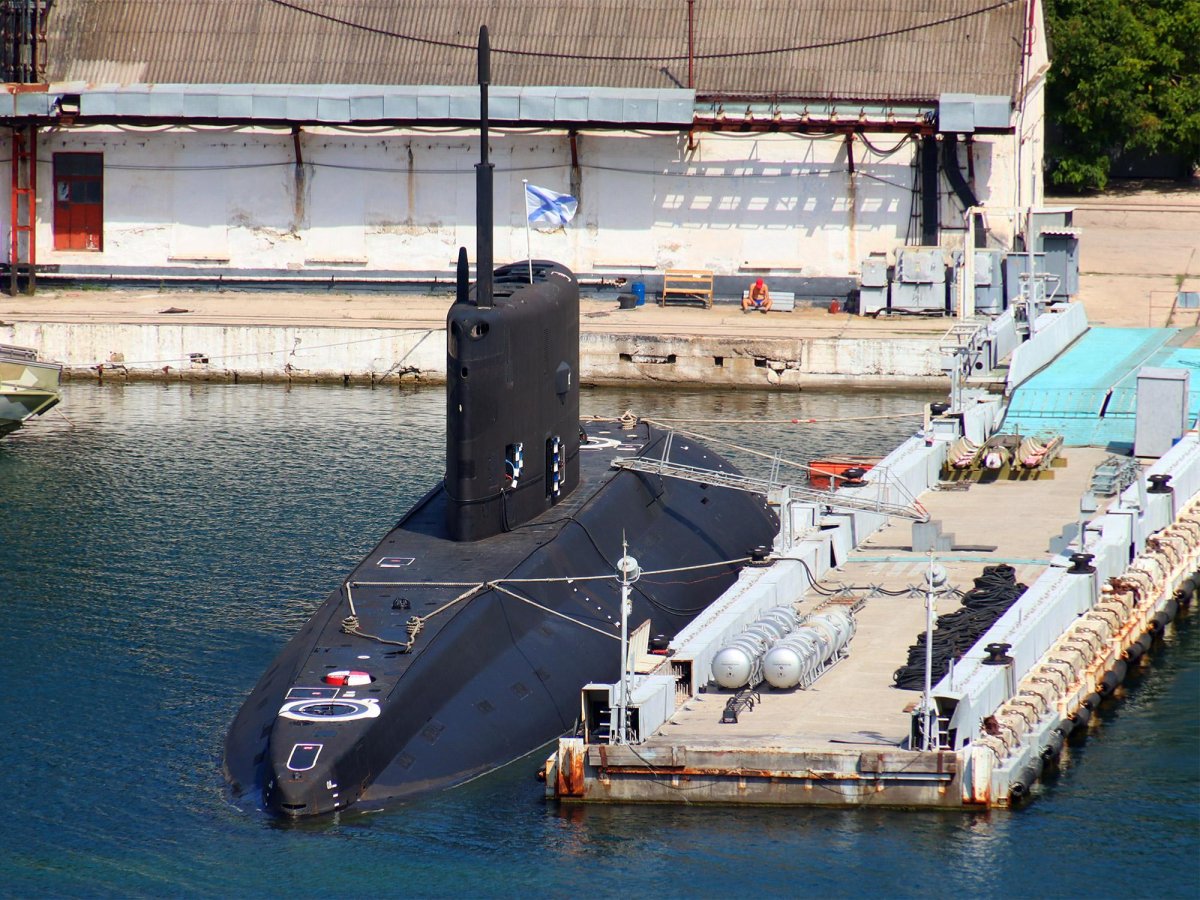 Лодка Великий Новгород