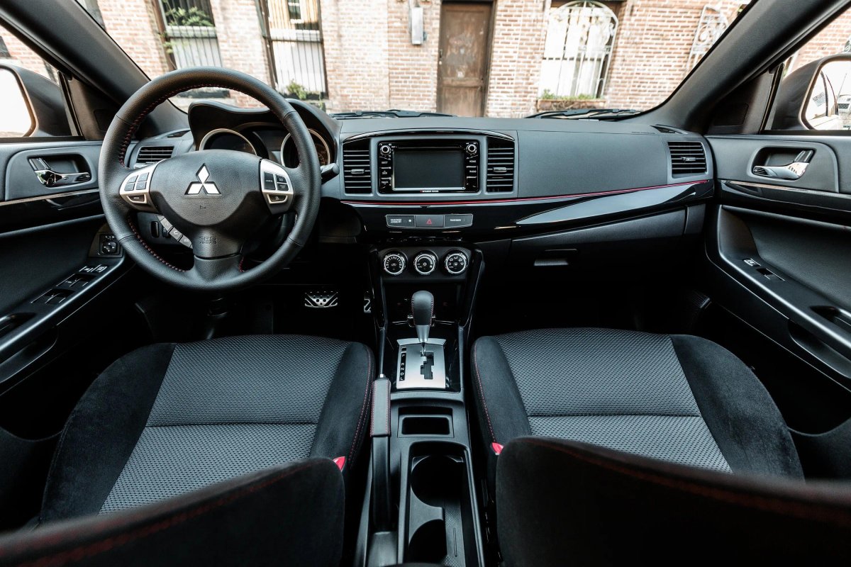 Lancer x 2017 салон