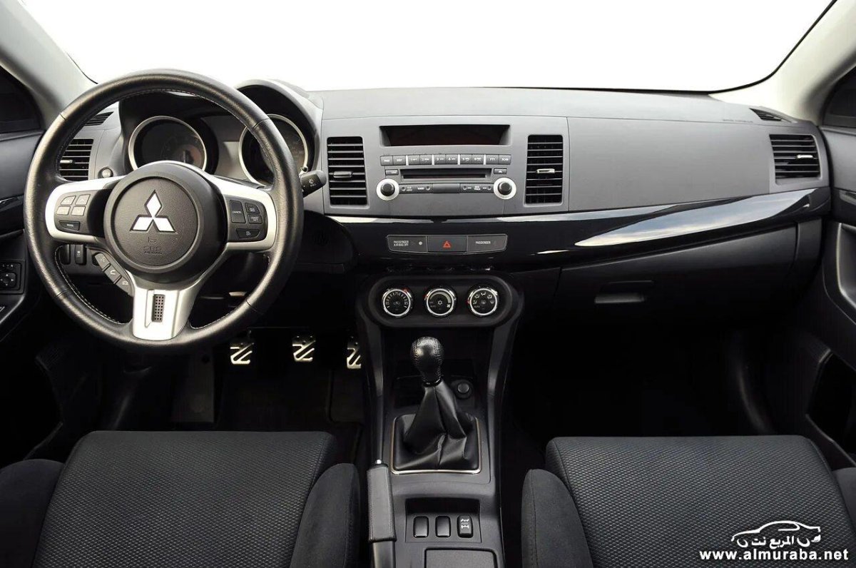 Mitsubishi Lancer 10 Interior