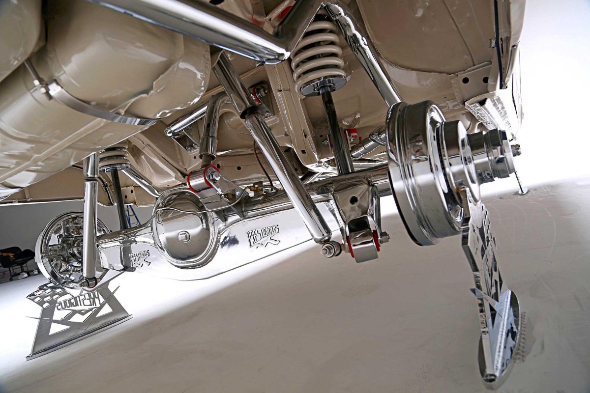 Гидравлическая подвеска лоурайдер