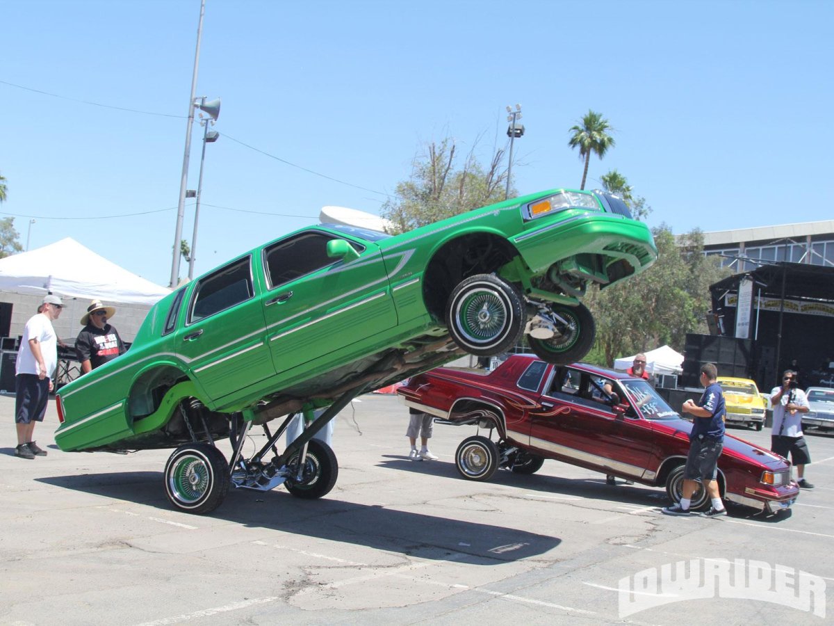 Лоурайдер автомобиль