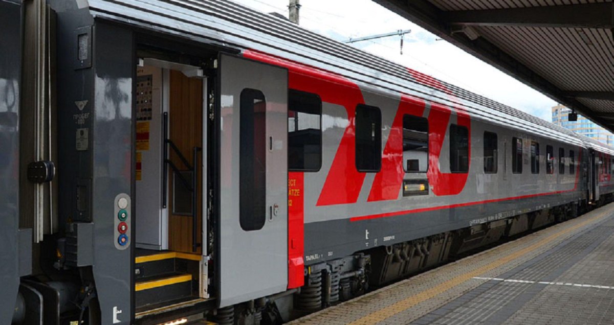 Вагон РИЦ 61-4476