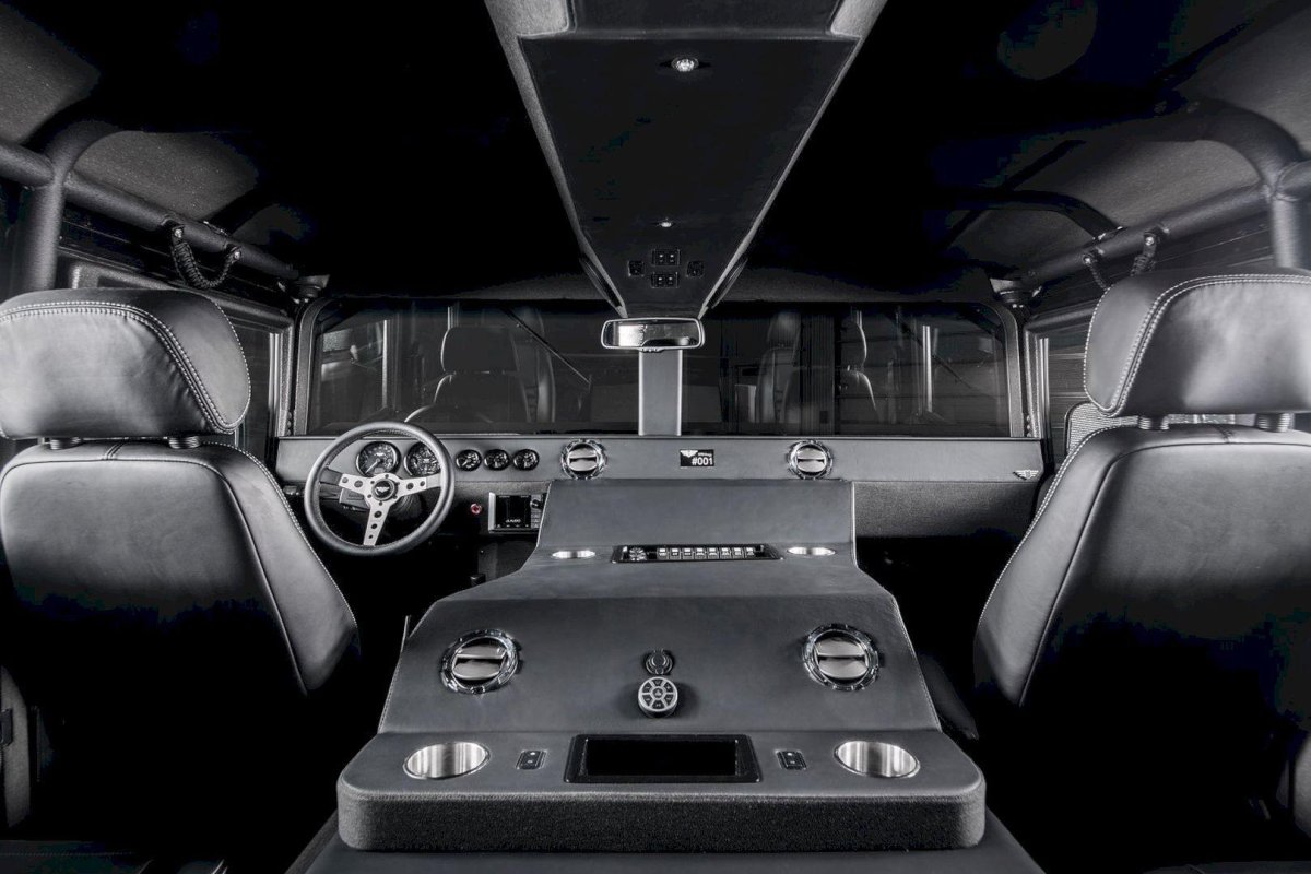 Hummer h1 Interior