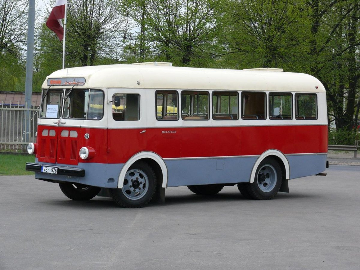 Автобус РАФ 976