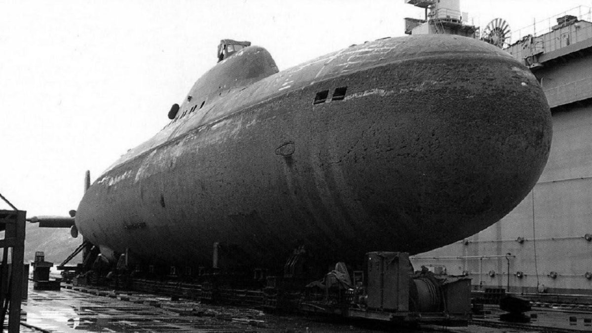 Подводная лодка пр 705к Лира