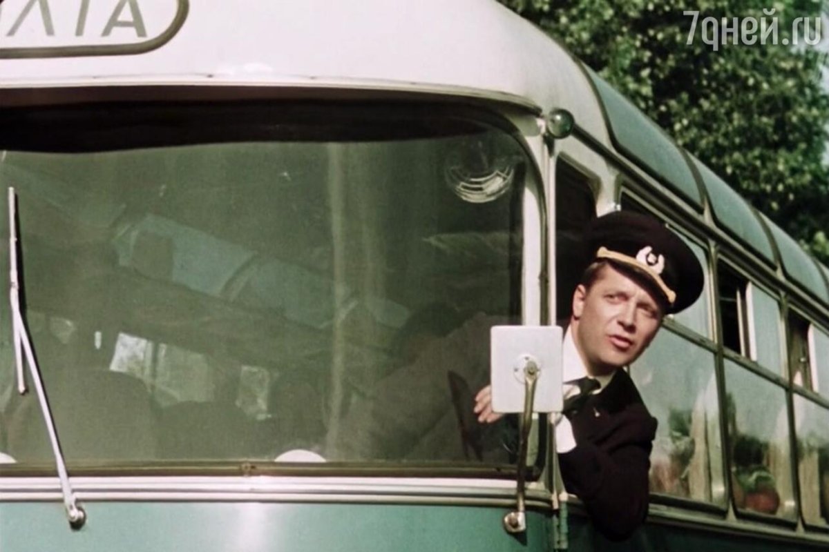 Юрий Белов Королева бензоколонки