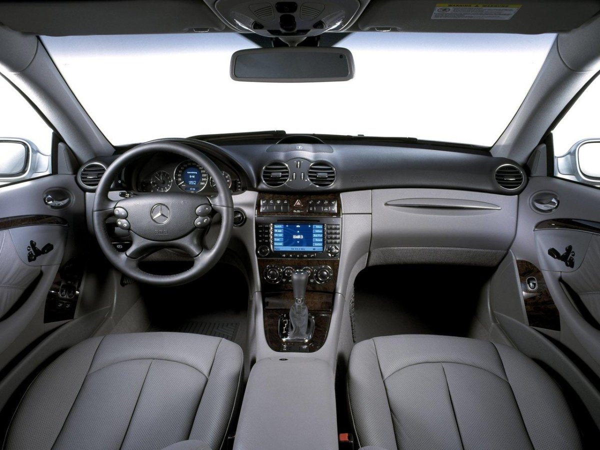Mercedes-Benz CLK-class w209 салон