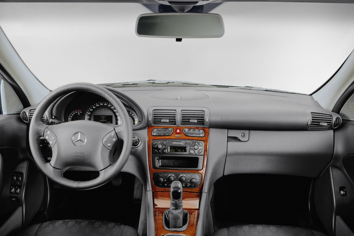 Мерседес w203