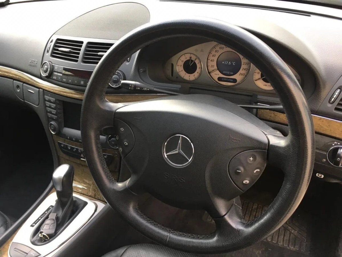 Мерседес е211 Авангард салон