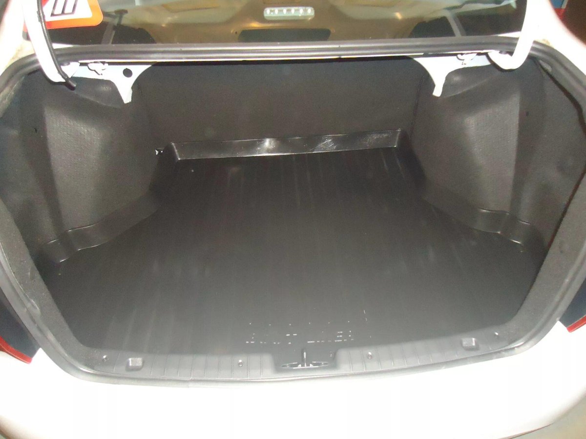 Lada Granta багажник