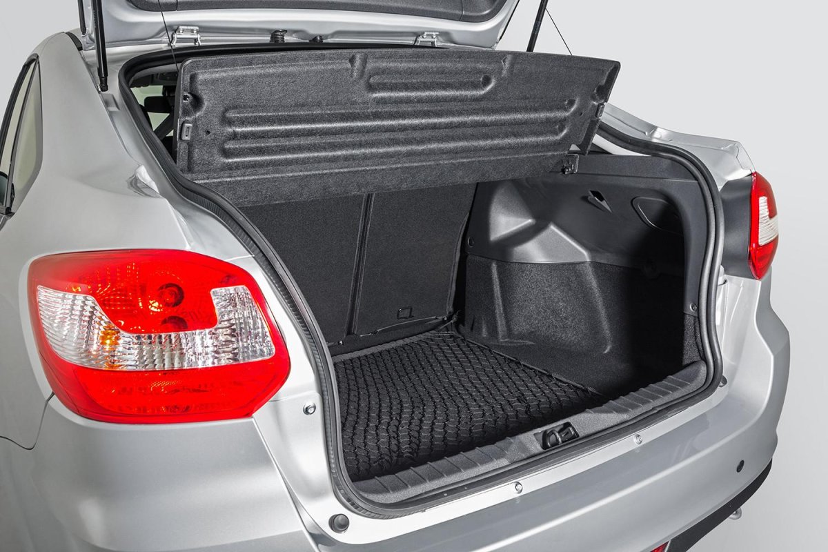 Lada Granta Liftback багажник