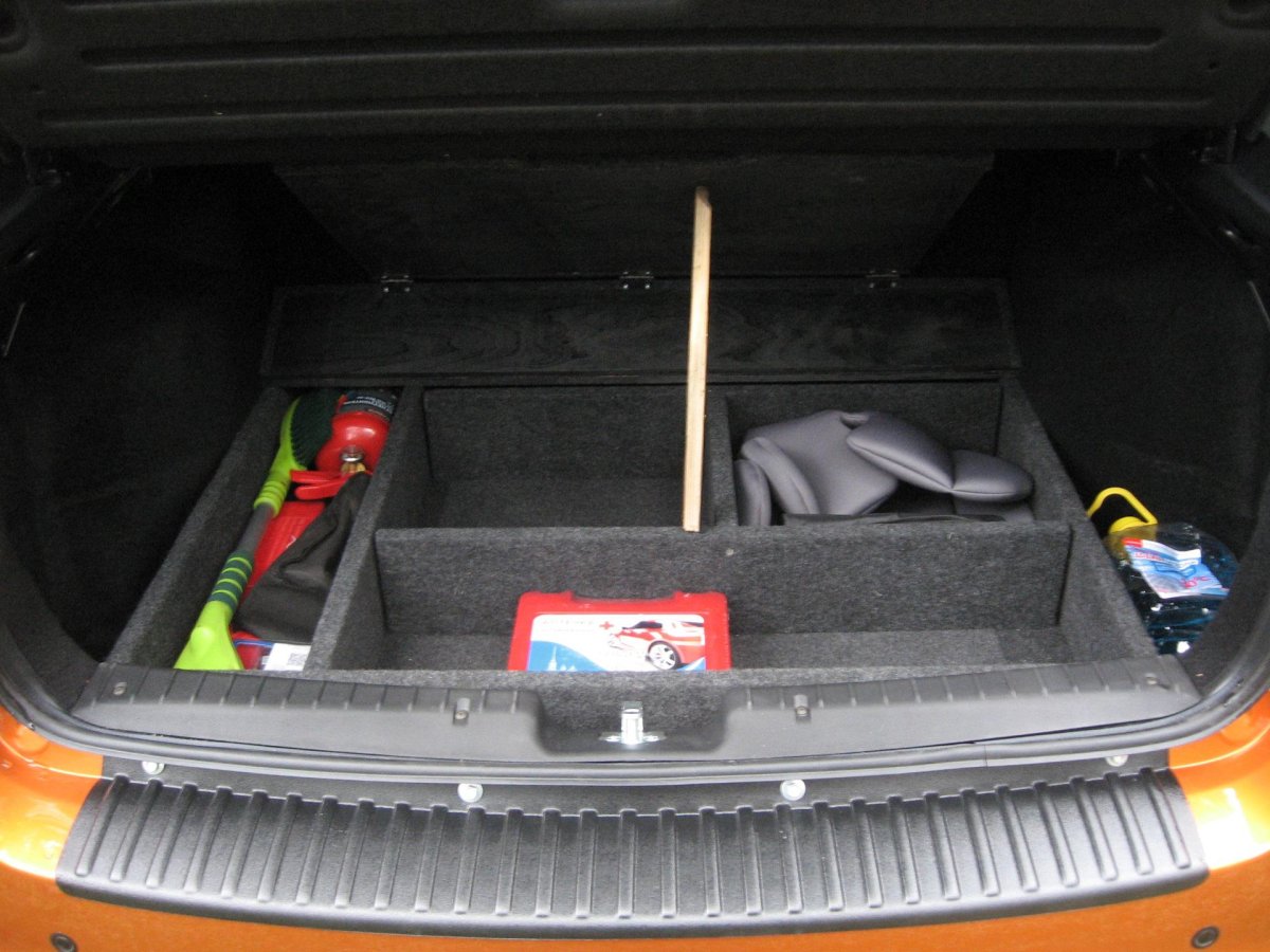 Фальшпол органайзер Лада Гранта лифтбек