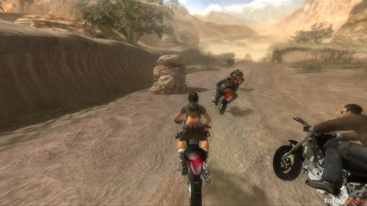 Лара Крофт Легенда