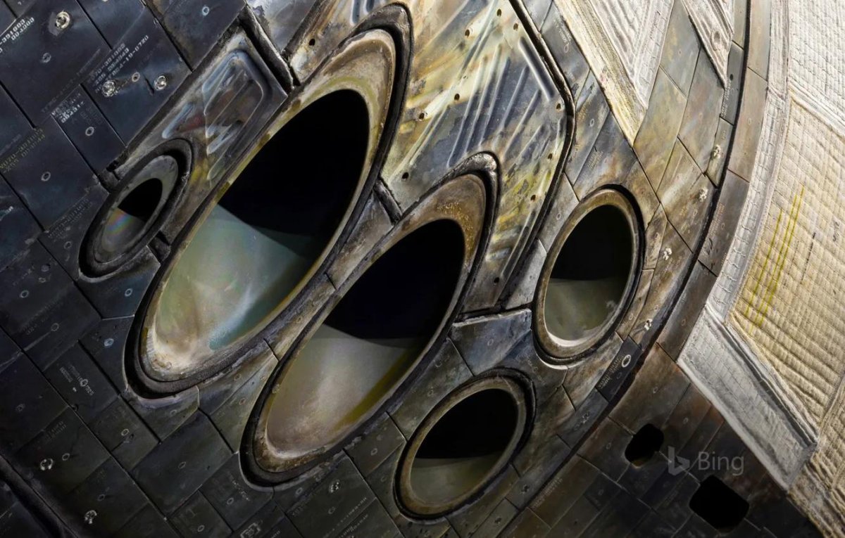 Обивка космического корабля