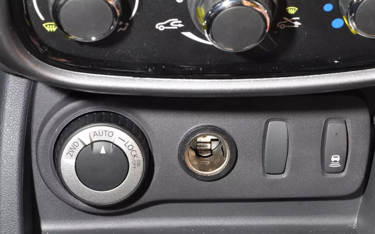 Переключатель привода Дастер