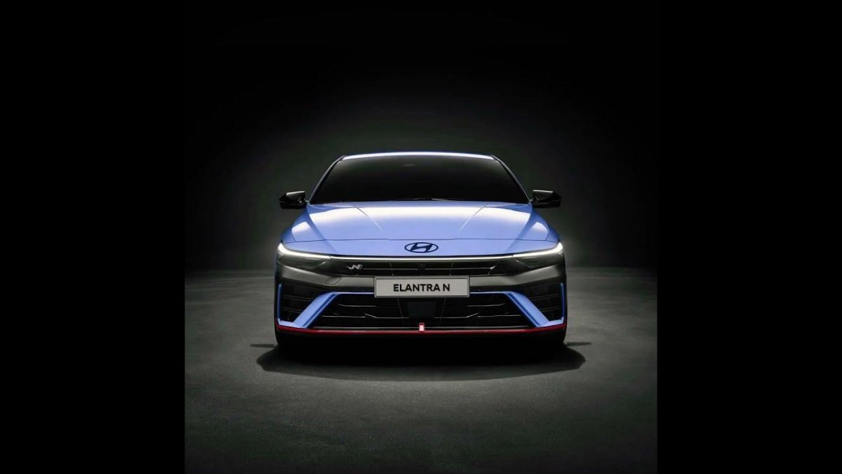 Hyundai Elantra 2023