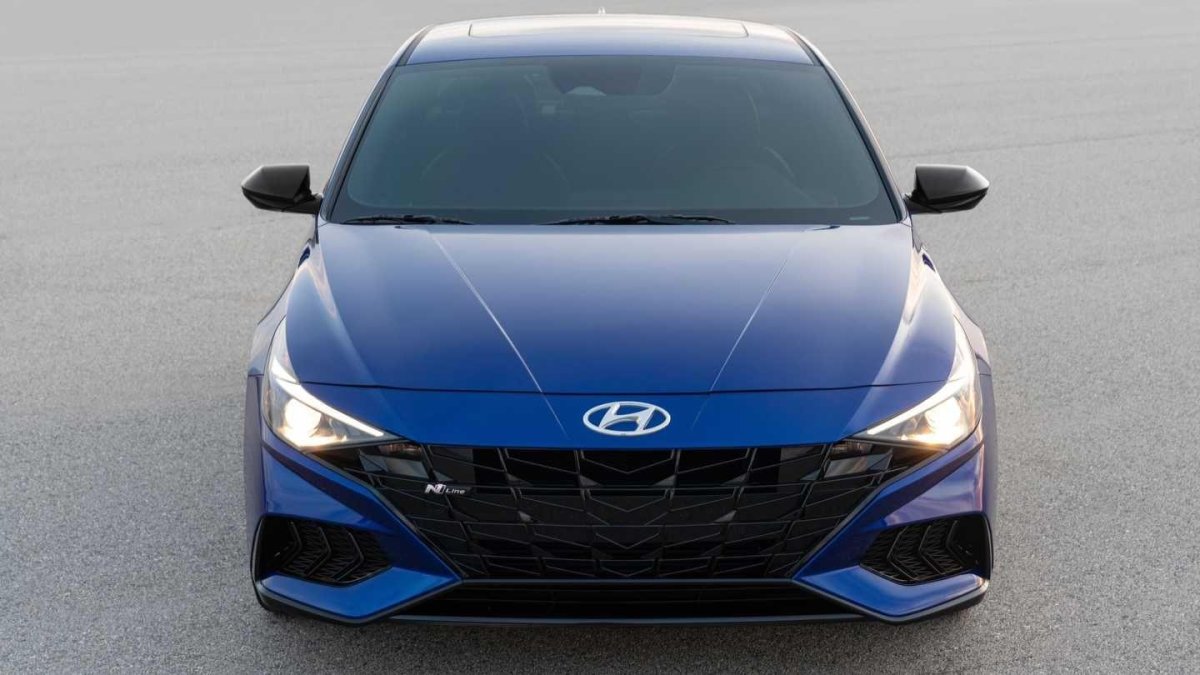 Hyundai Elantra 2021