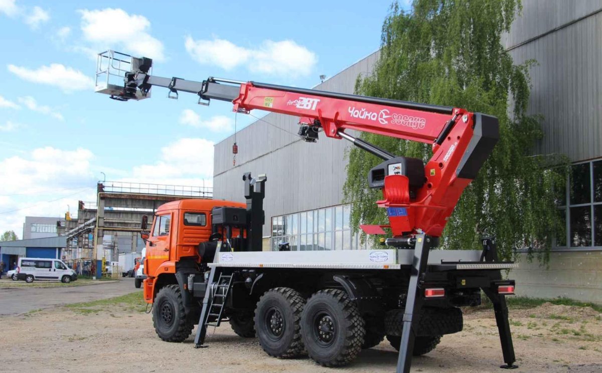 Автогидроподъемник КАМАЗ 43118