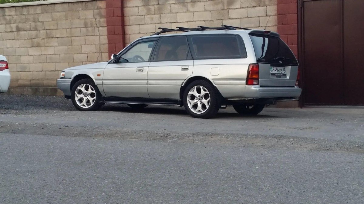 Мазда 626 универсал