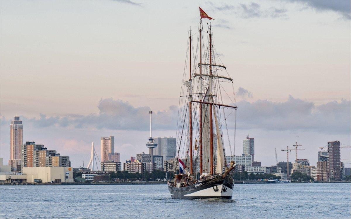 Корабль город