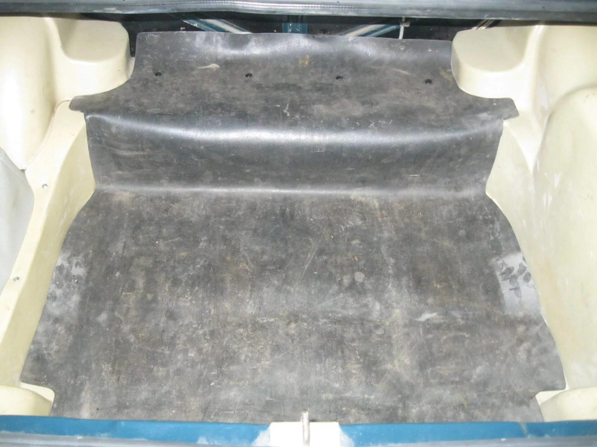 Ремонтная вставка пола багажника ВАЗ 2105