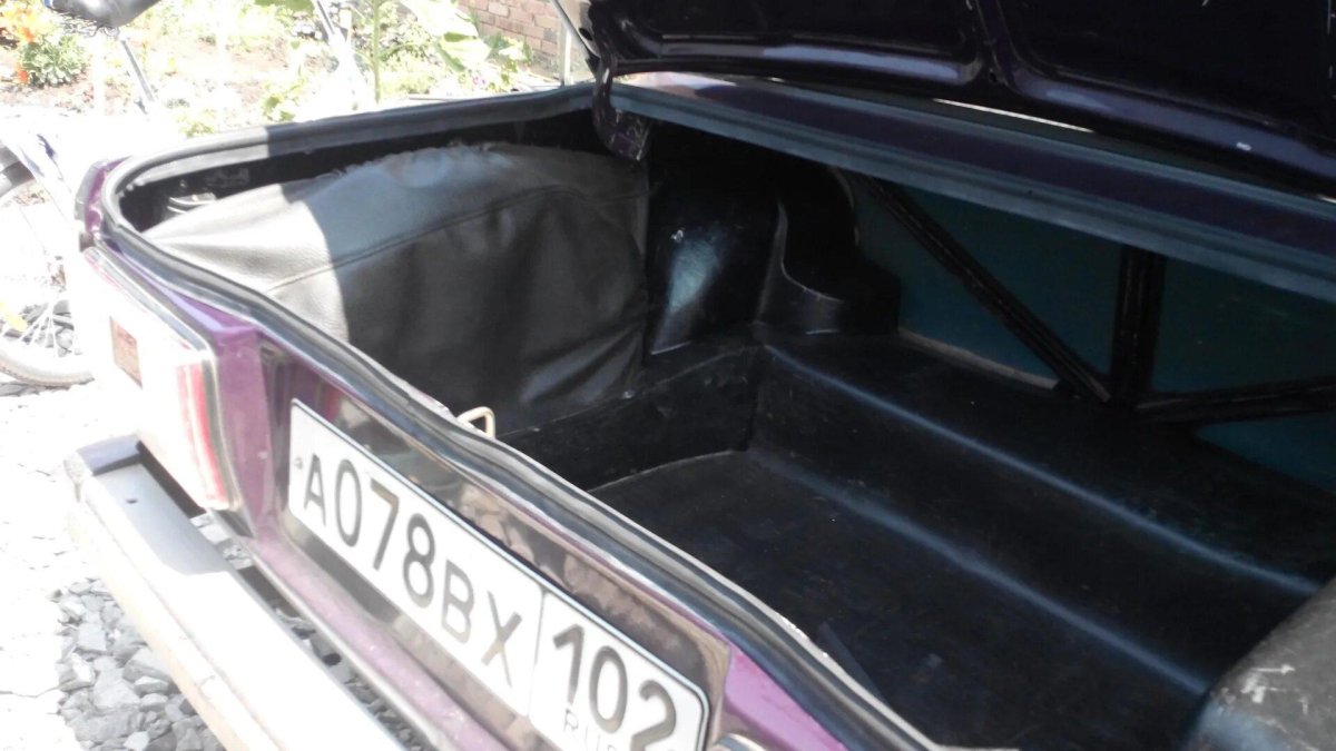 Уплотнитель крышки багажника ВАЗ 2107