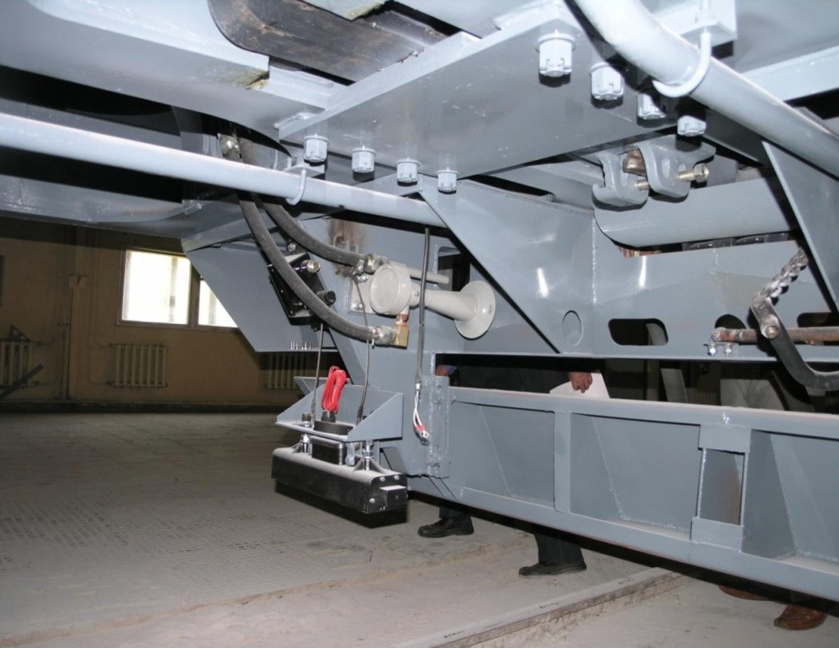 Путеочиститель электровоза вл 10