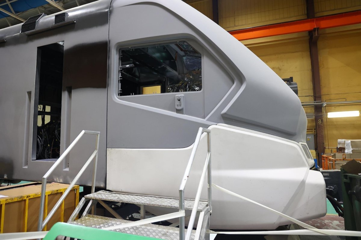 Эп2дм новый поезд