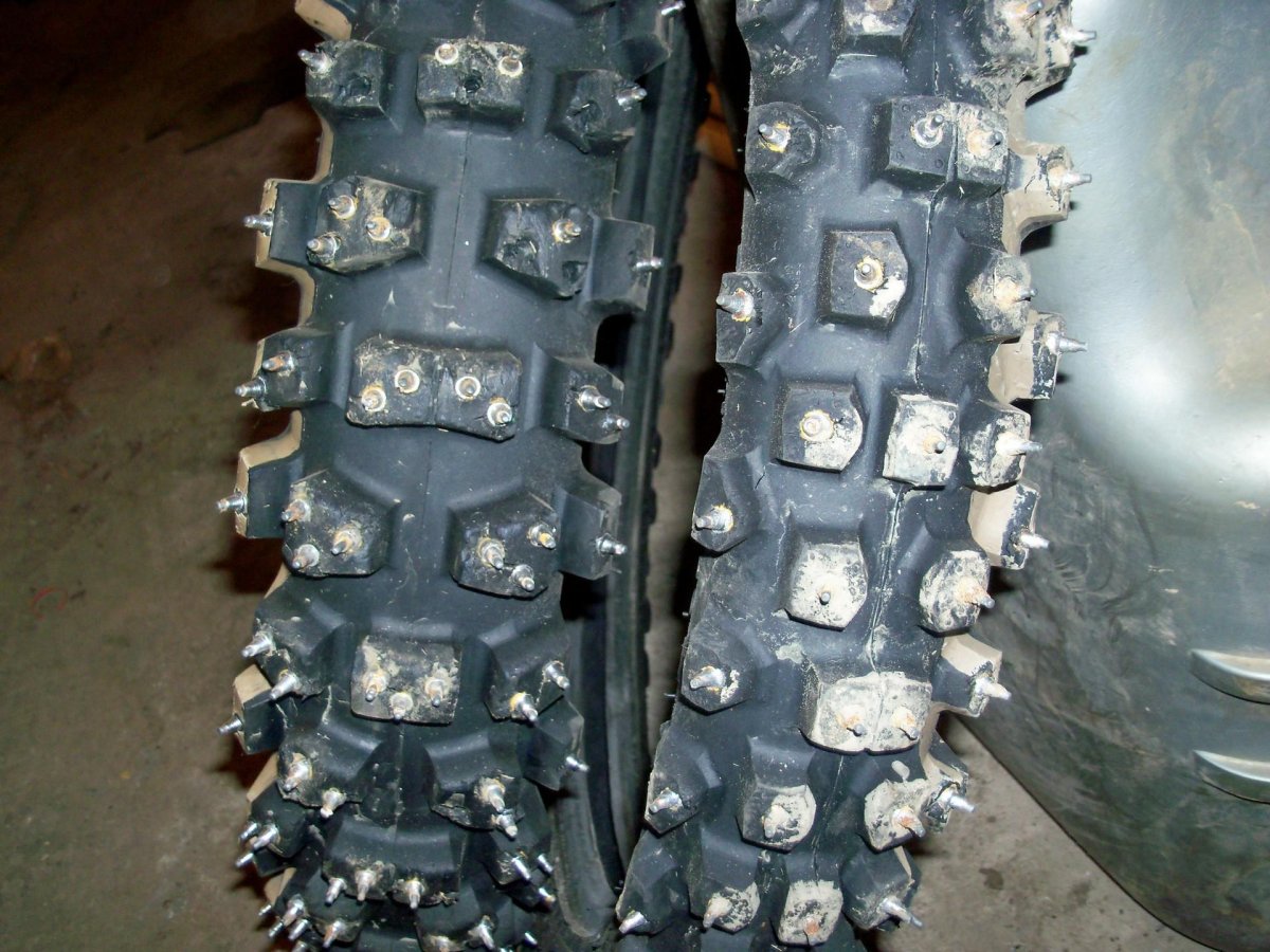 Резина Trelleborg шипованная кроссовая