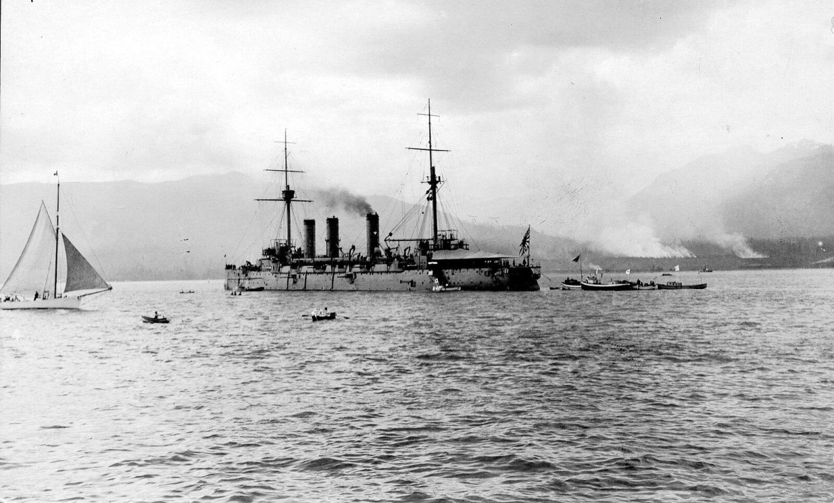 Броненосный крейсер Идзумо