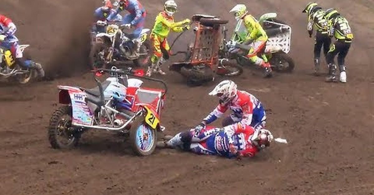 Мотокросс с коляской Урал