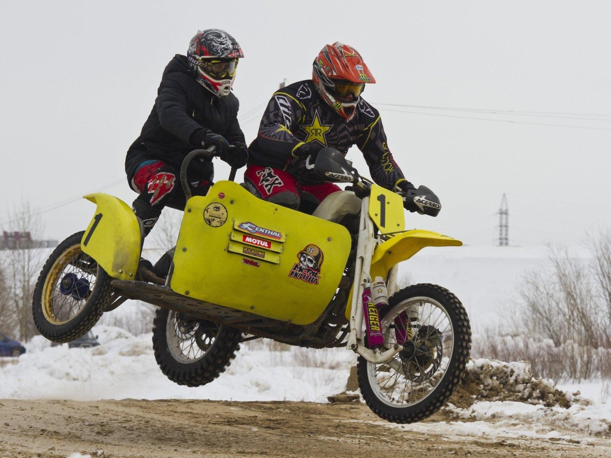 Урал кросс с коляской