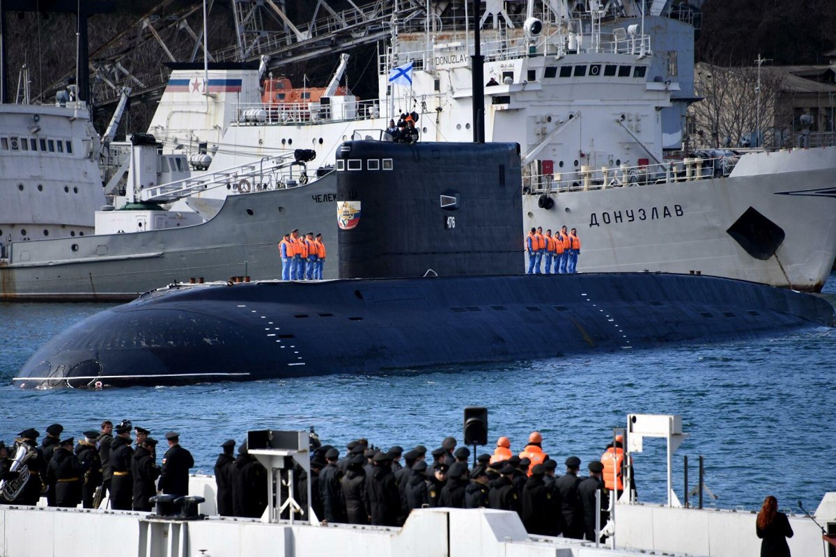 Подводная лодка Великий Новгород