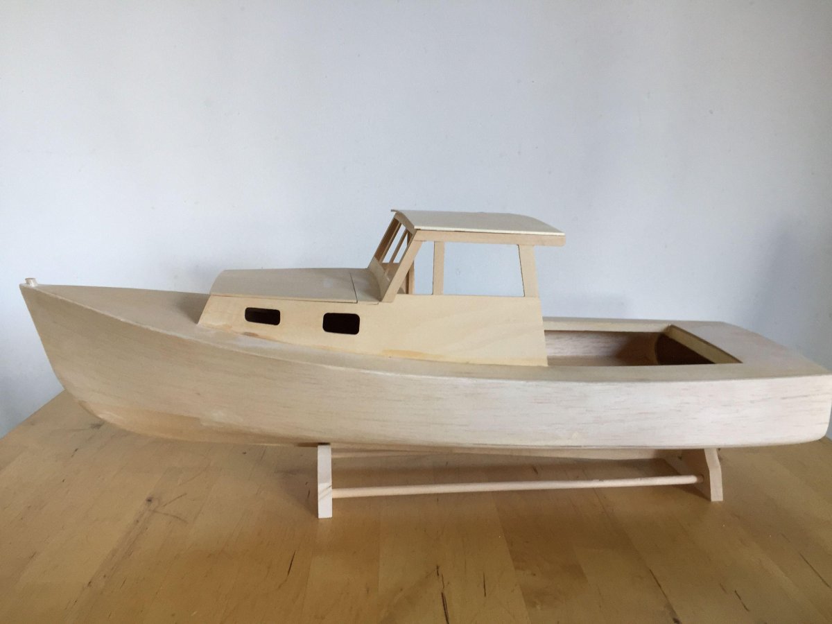 Модель катера из дерева