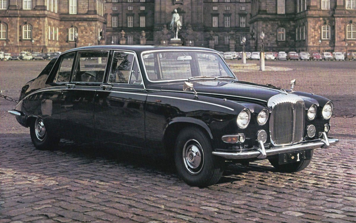 Daimler ds420