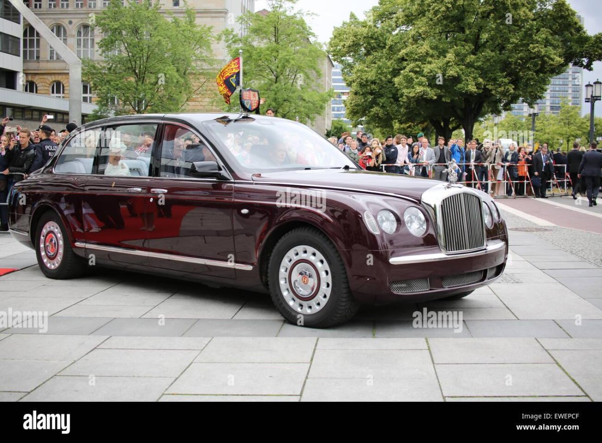 Bentley State Limousine Елизаветы II