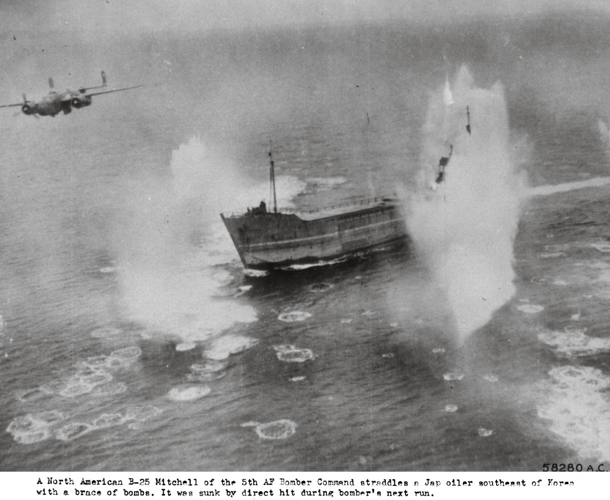 Топмачтовое бомбометание