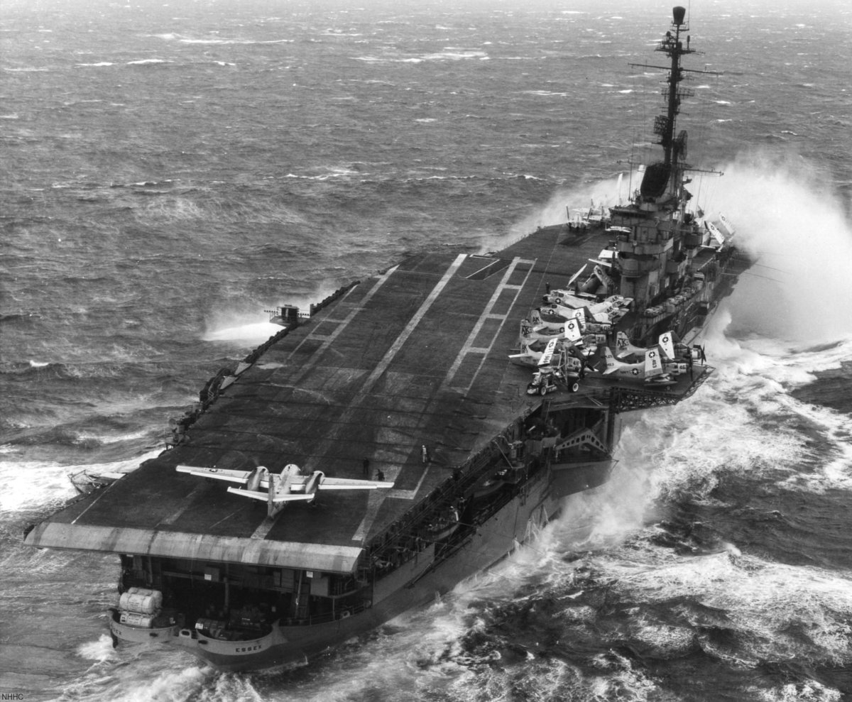 Авианосец Oriskany