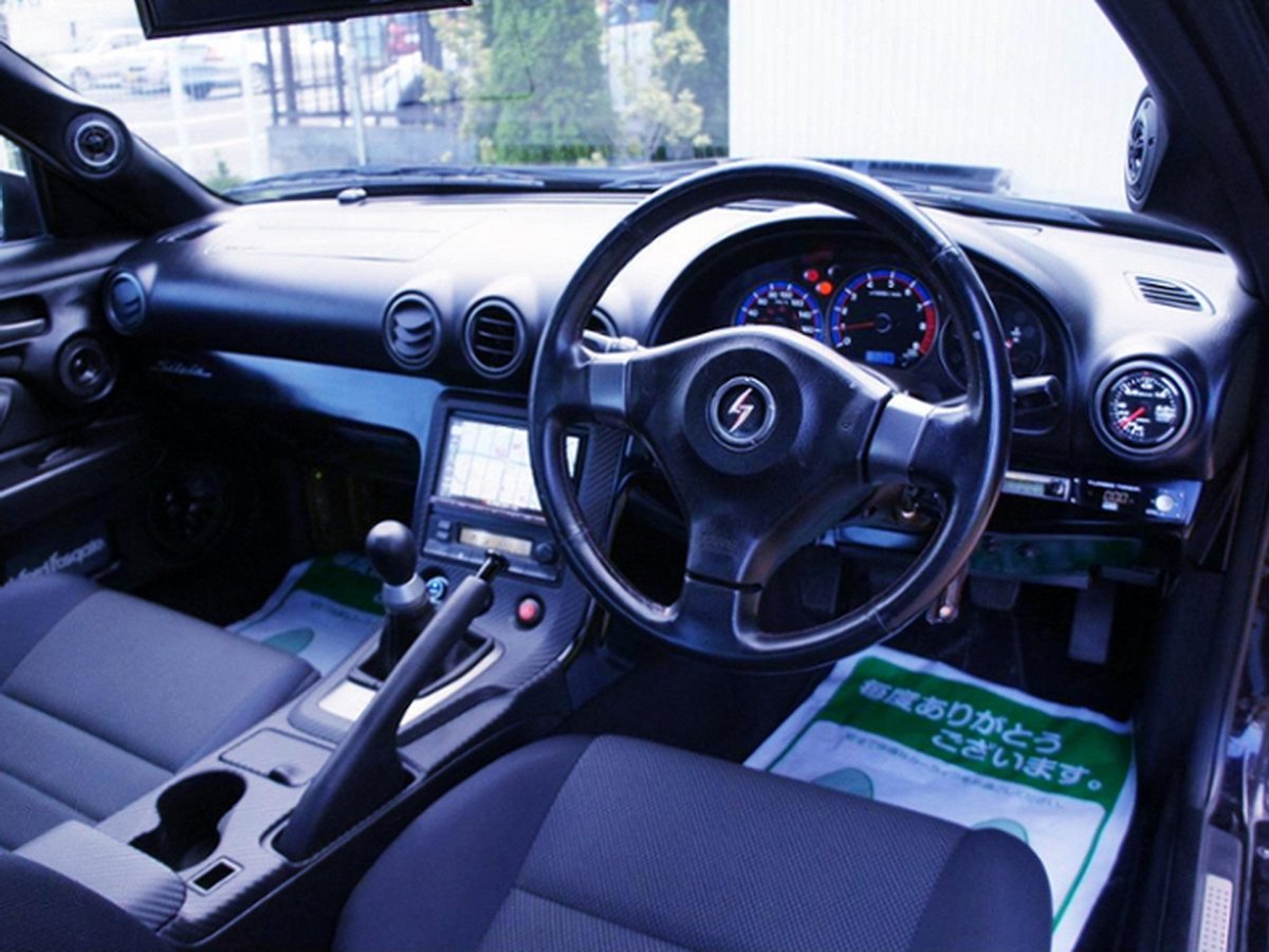 Nissan Silvia s15 Interior