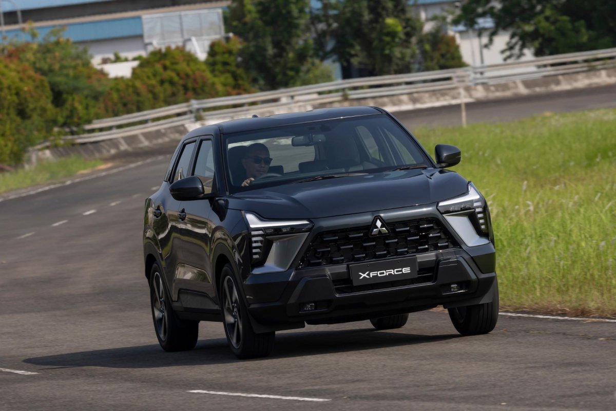 Митсубиси Аутлендер 2024