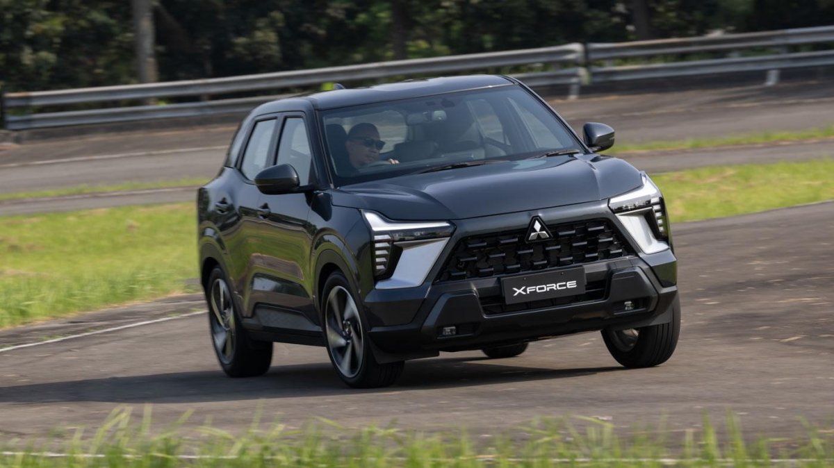 Митсубиши кроссовер 2024