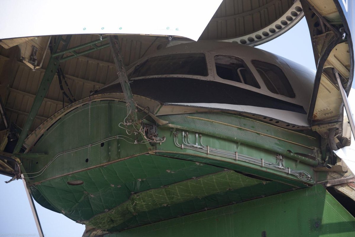 АН 124 кабина