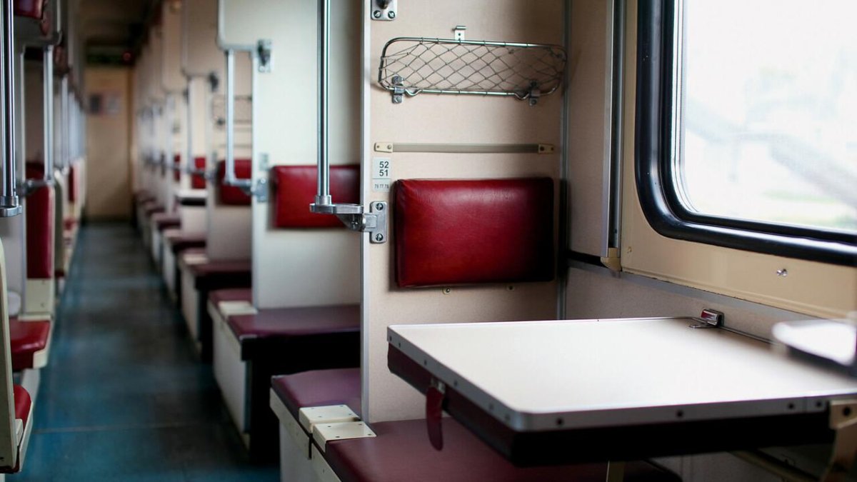 Вагон плацкарт боковушка