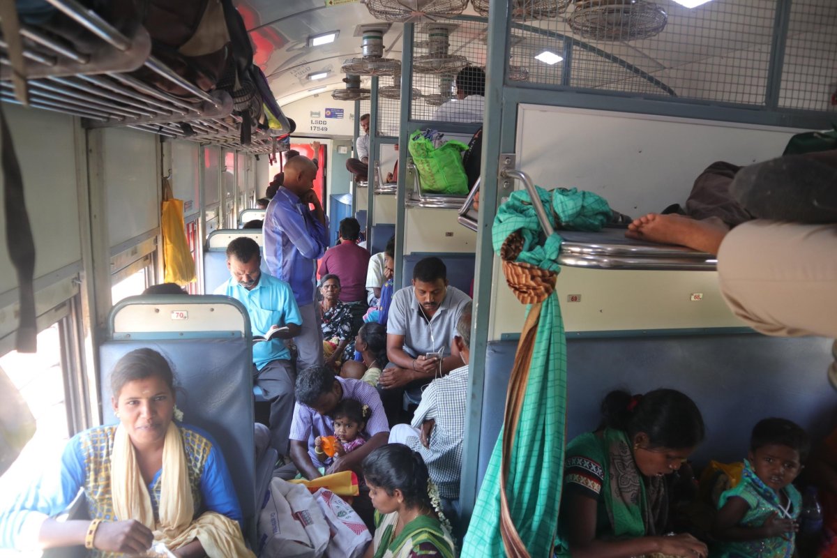 Вагон поезда Индии плацкарт