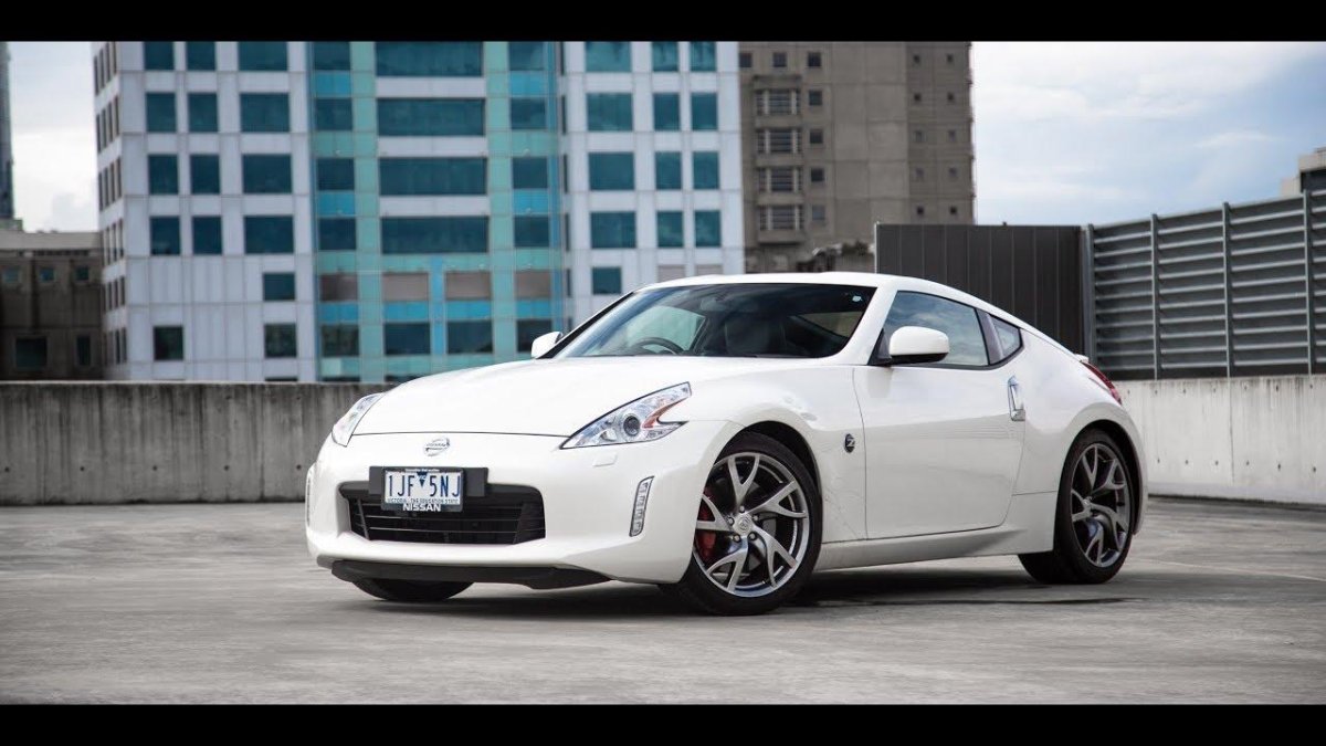 Ниссан 370z Сток